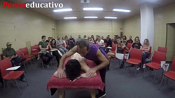 Massagem erótica e sexo anal